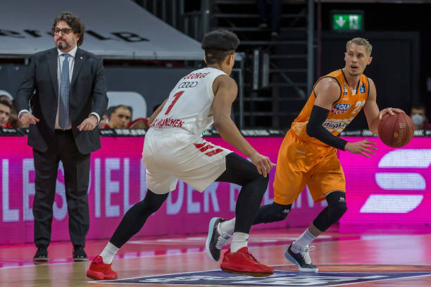 现中不难看 现中不难看